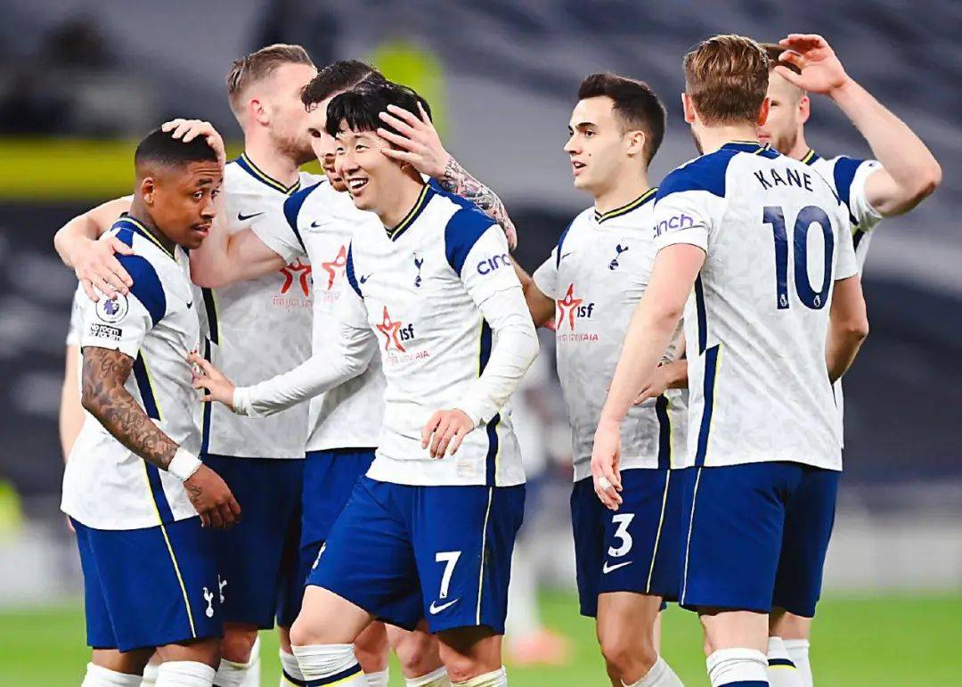 开云体育-狼队客场大胜，英超升班马表现抢眼的简单介绍