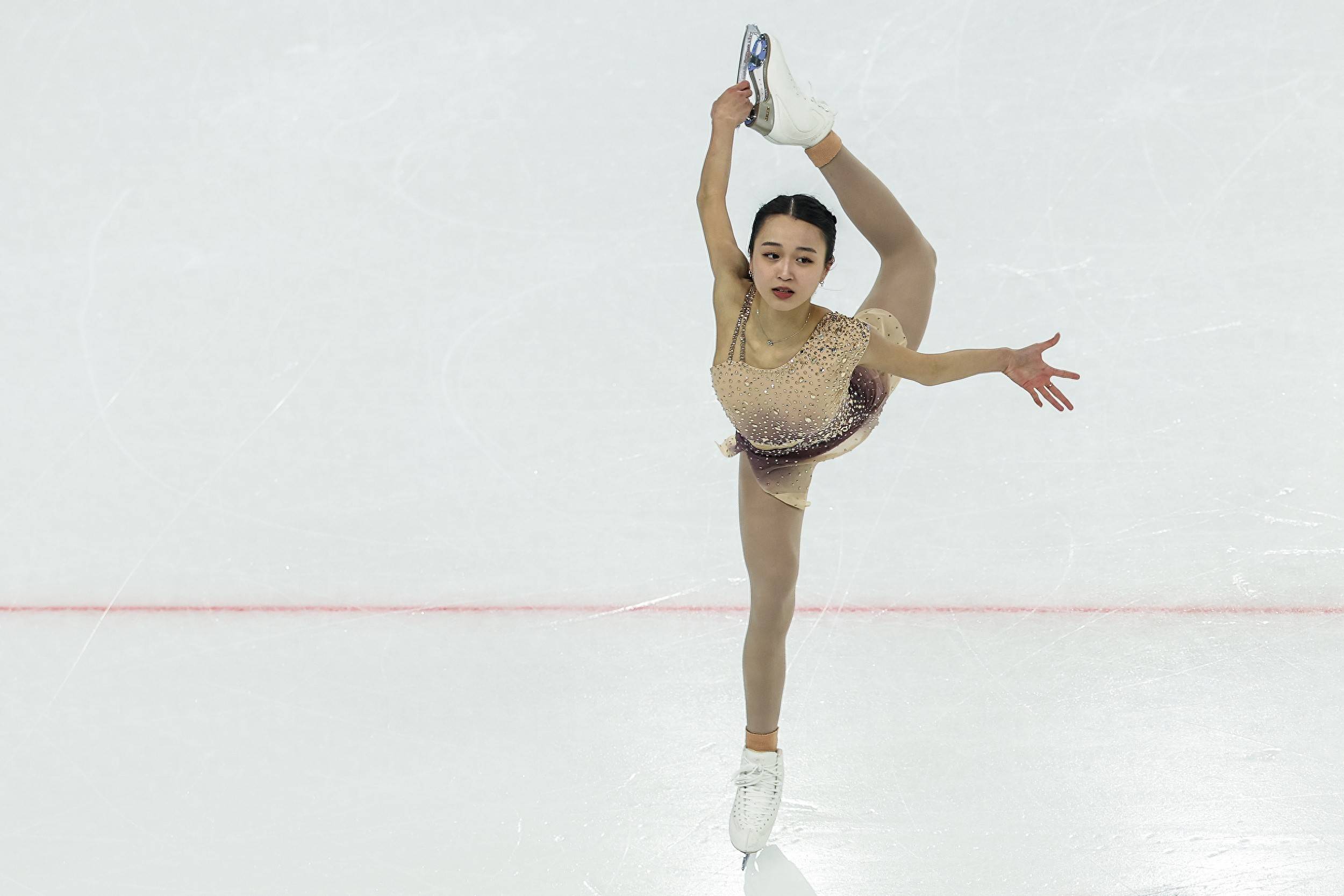 韩国运动员意外受伤退出比赛