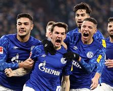 开云体育官方网站-沙尔克队员战术灵活，展现出色发挥