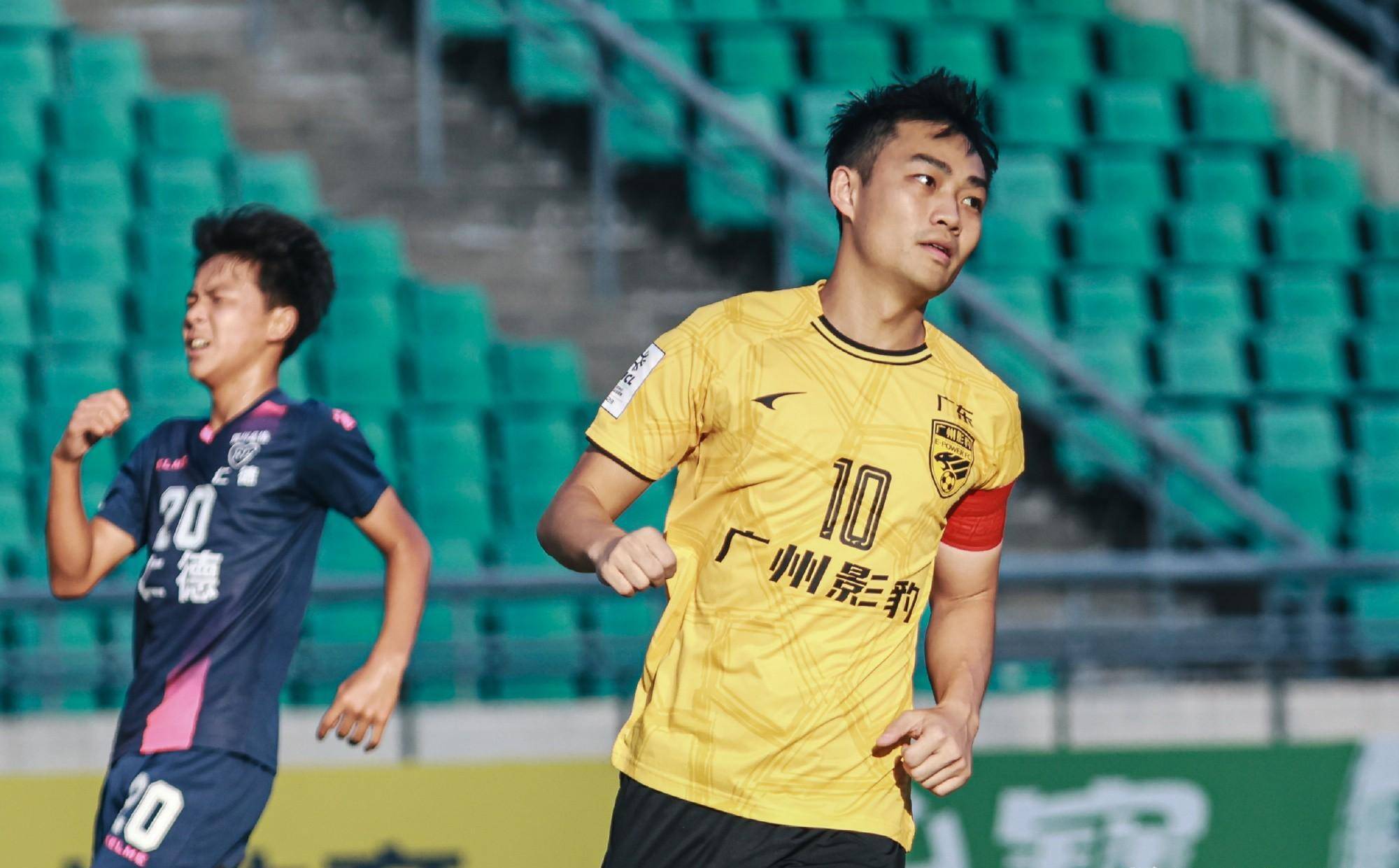 关于广州队士气高涨，迎战强劲对手的信息