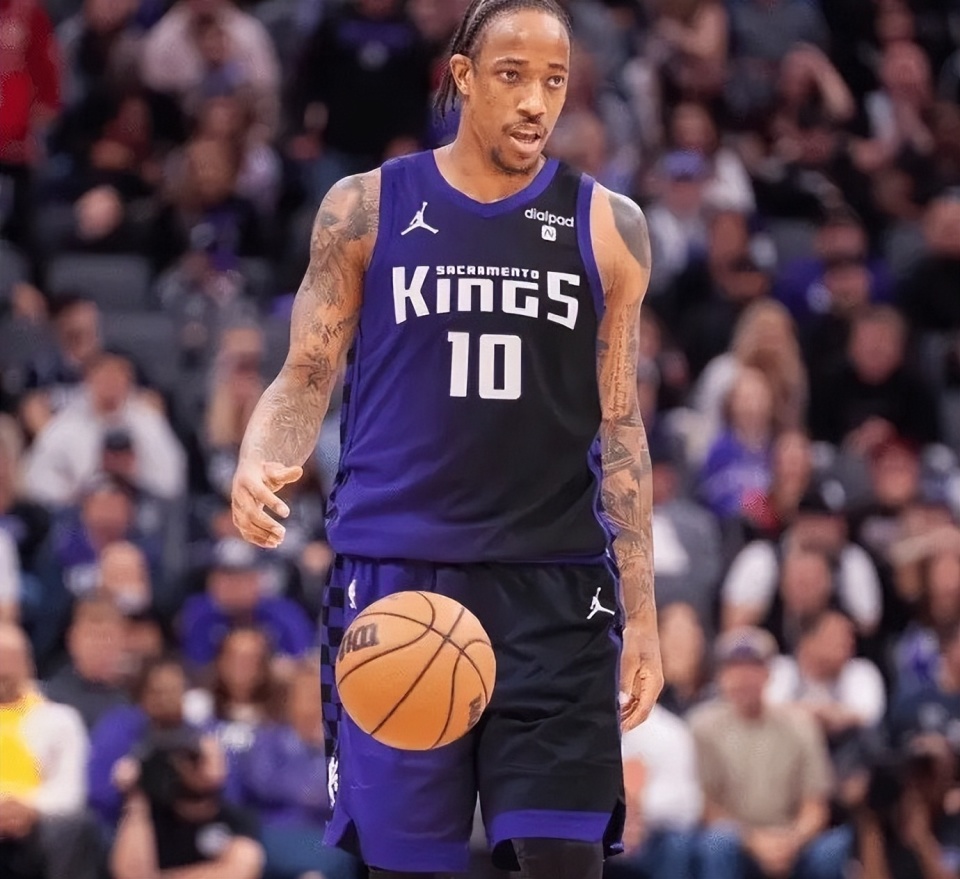 开云体育入口-关于尼克斯惊险胜马刺，德罗赞独木难支的信息