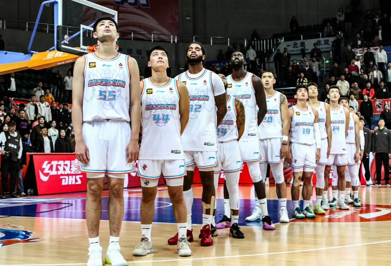 开云体育-山东队稳胜福建男篮，取得连胜
