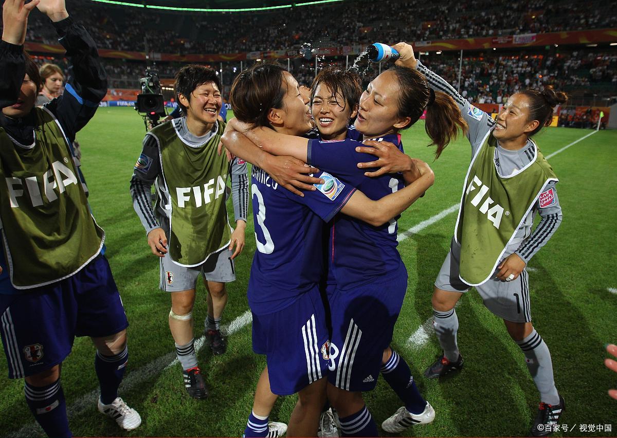 关于国际足球女明星齐聚一堂，助阵友谊赛的信息