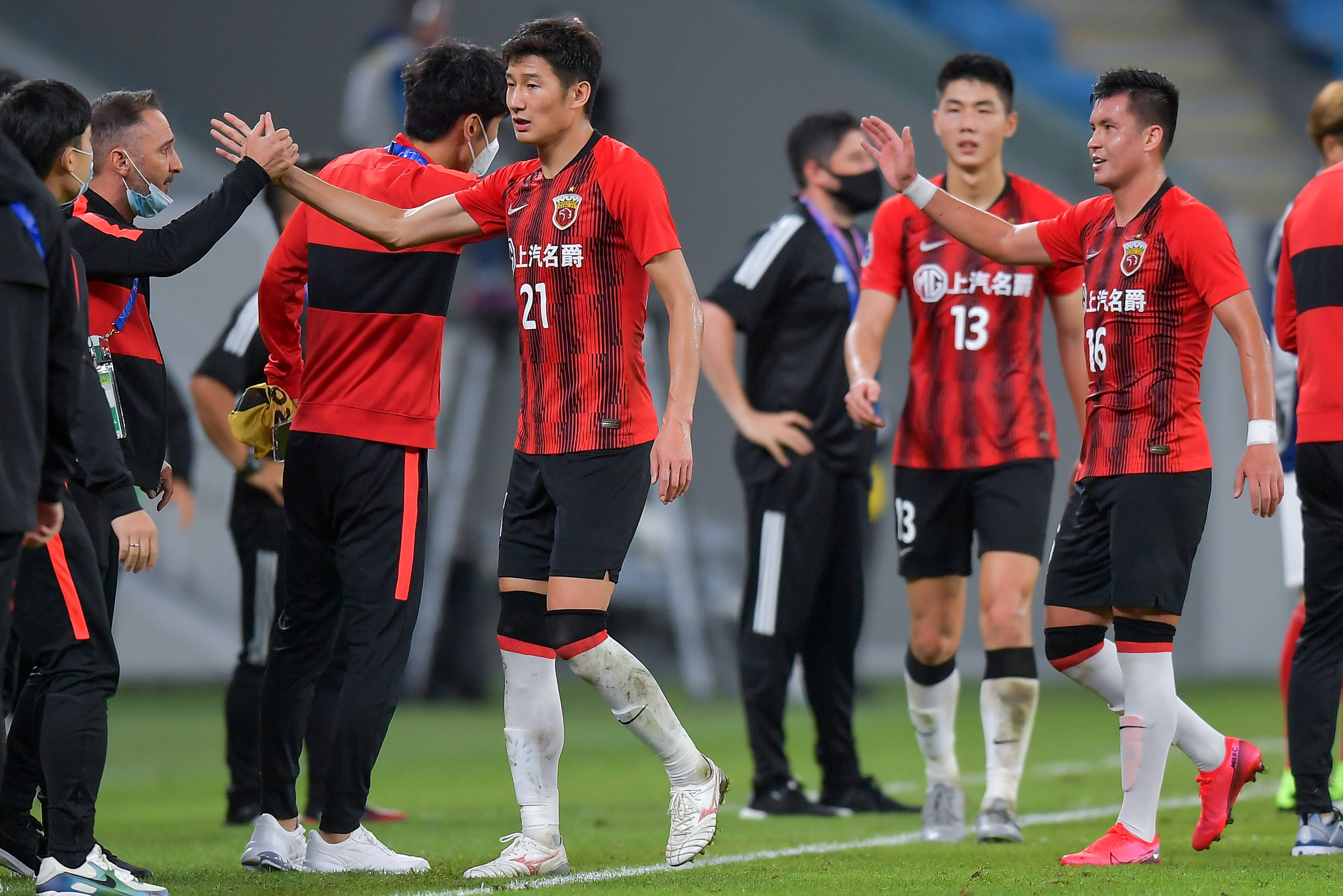 东亚足球强队再闯世界舞台，风头无两