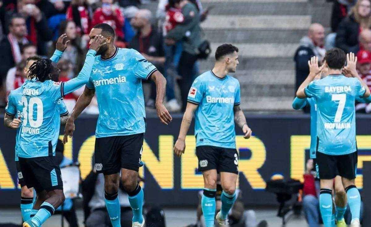 开云APP-路易斯维尔城队在法甲比赛中斩获胜利