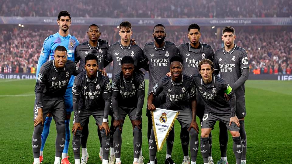 顶尖球员在比赛中展现出超群实力