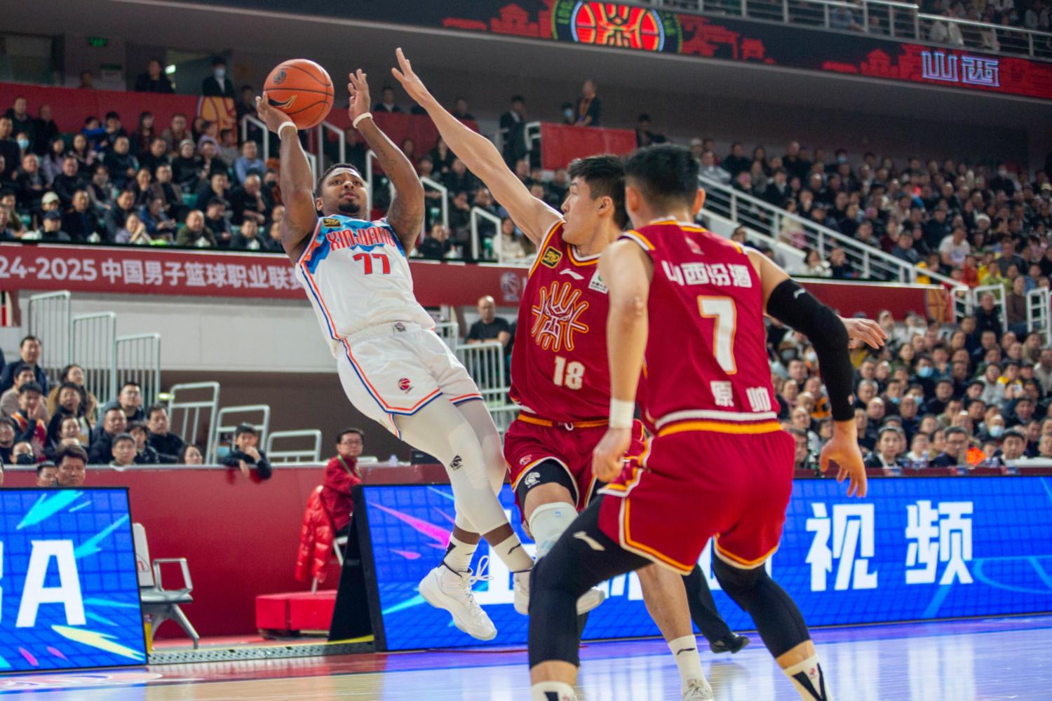 开云体育app-格鲁吉亚篮球明星耀眼，战功彪炳