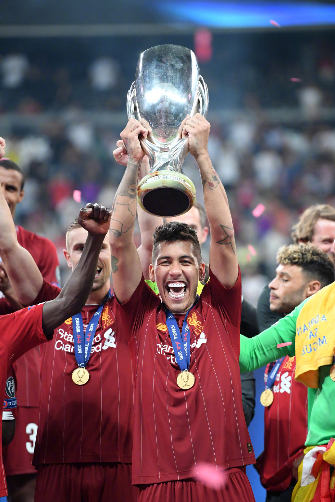 开云体育入口-包含巴西国脚菲尔米诺致力提升个人表现，为球队贡献力量的词条