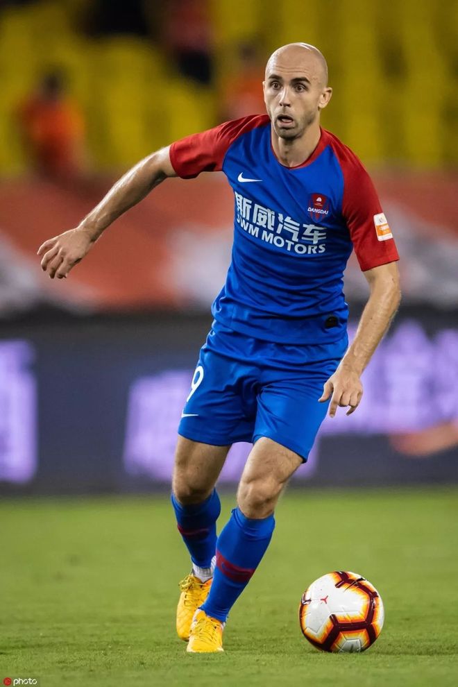 关于重庆斯威遭遇客场挑战，保级艰难形势！的信息