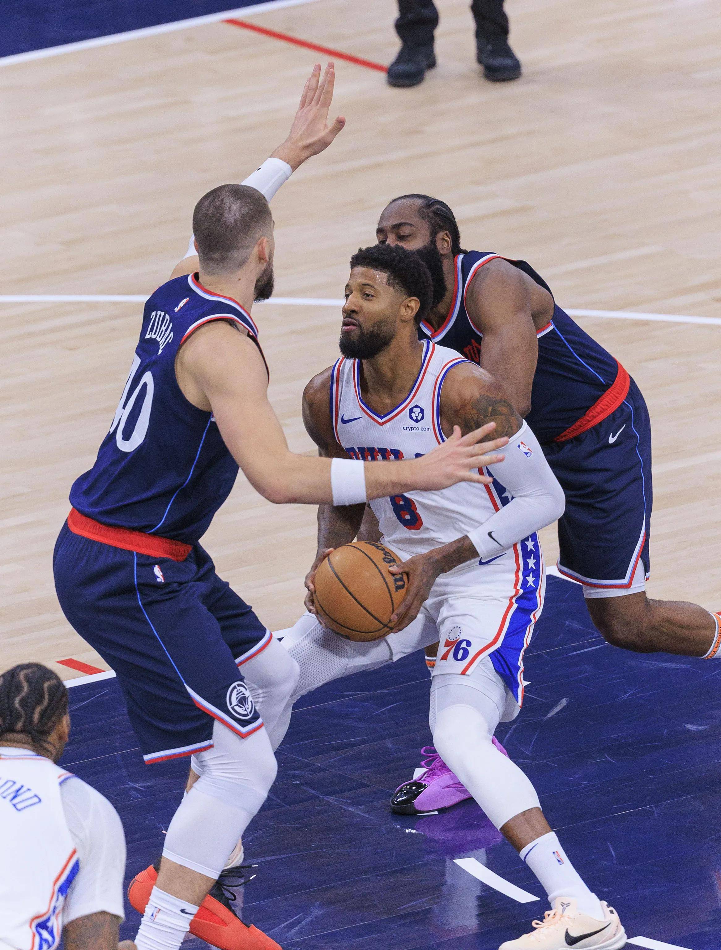 快船不敌骑士，季后赛形势不妙