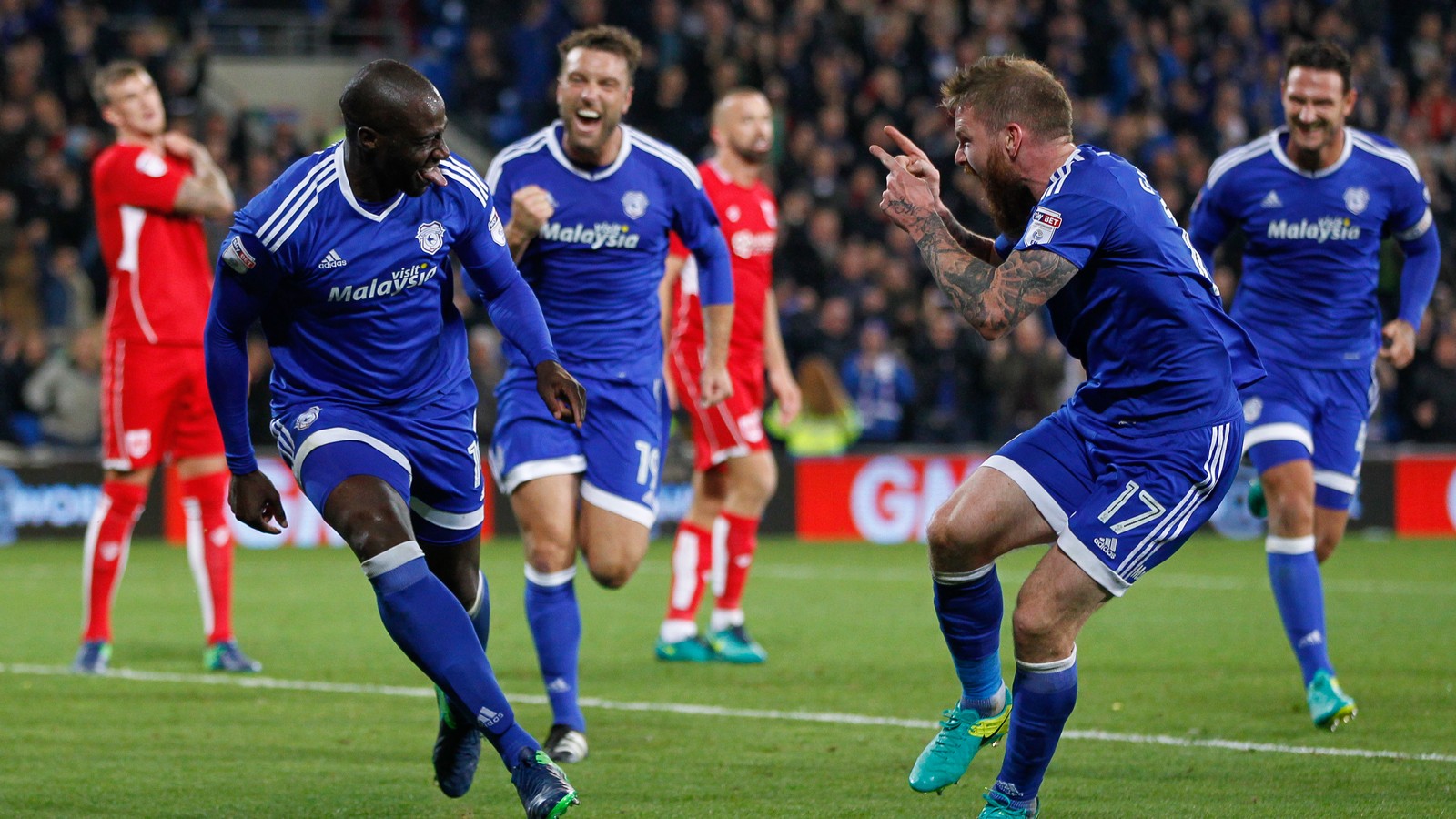 开云体育下载-卡迪夫城主场告负，保级形势岌岌可危