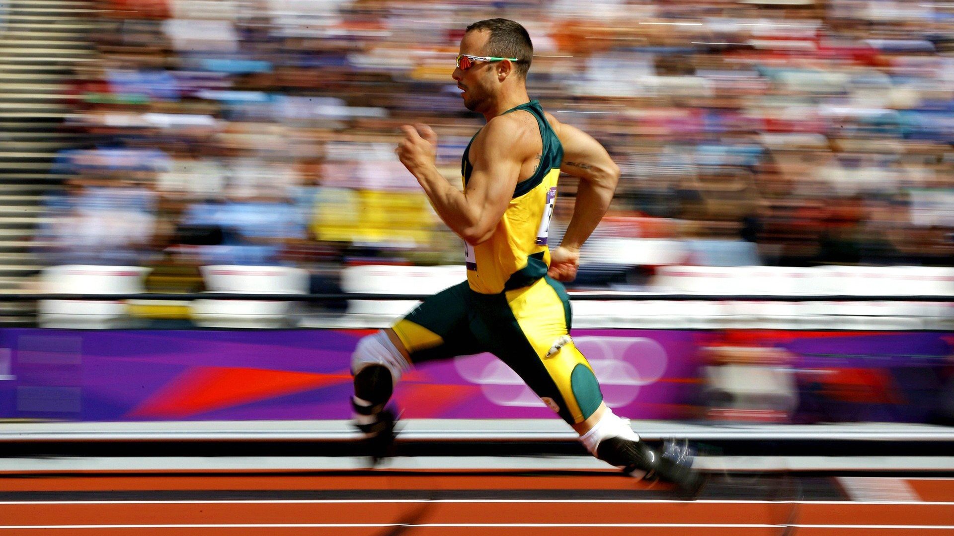 开云APP-横扫是燃尽的柴堆，他是划燃赛场的星火